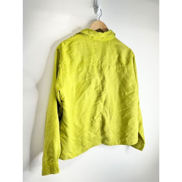 Chicos Shirt Size Large Green Faux Suede Button Down Front Pocket Casual - Picture 8 of 9